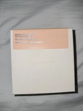 Haus Labs By Lady Gaga Bio-blurring Loose Setting Powder Shade Golden